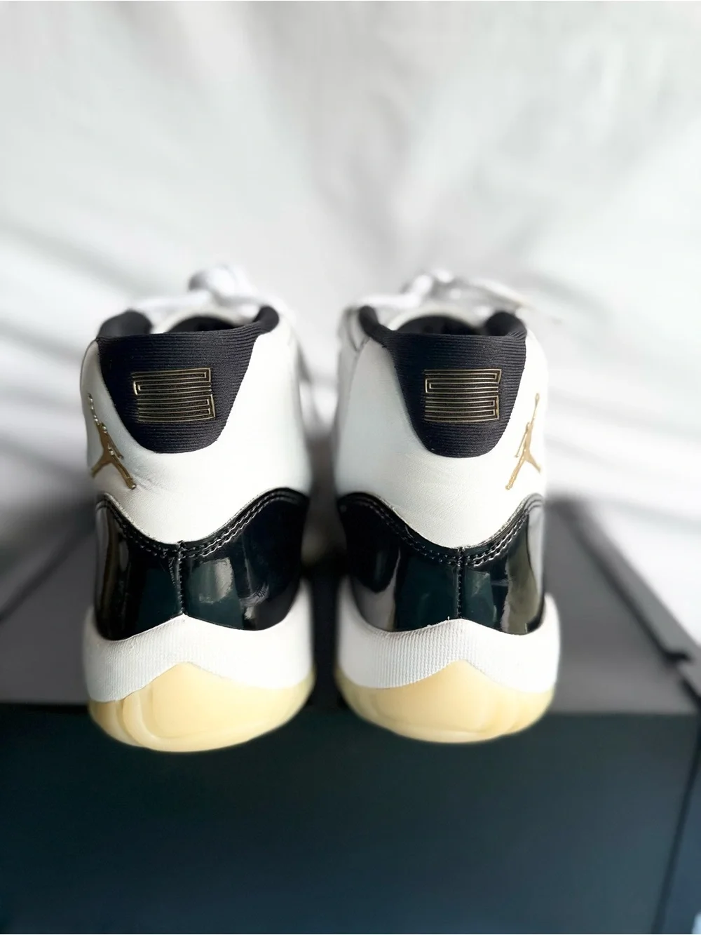 Jordan authentic 11